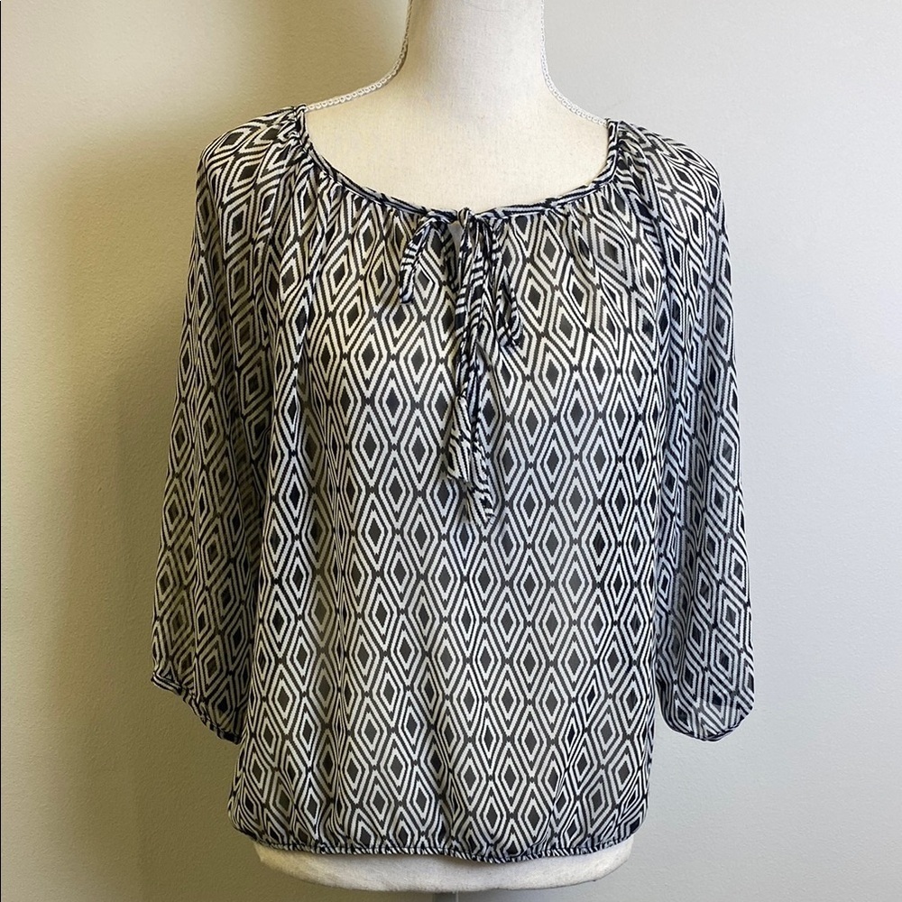 Olivia Moon Small Geometric Black and White Women's Top